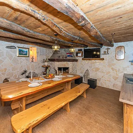 Beautiful In Trolokve With Kitchen